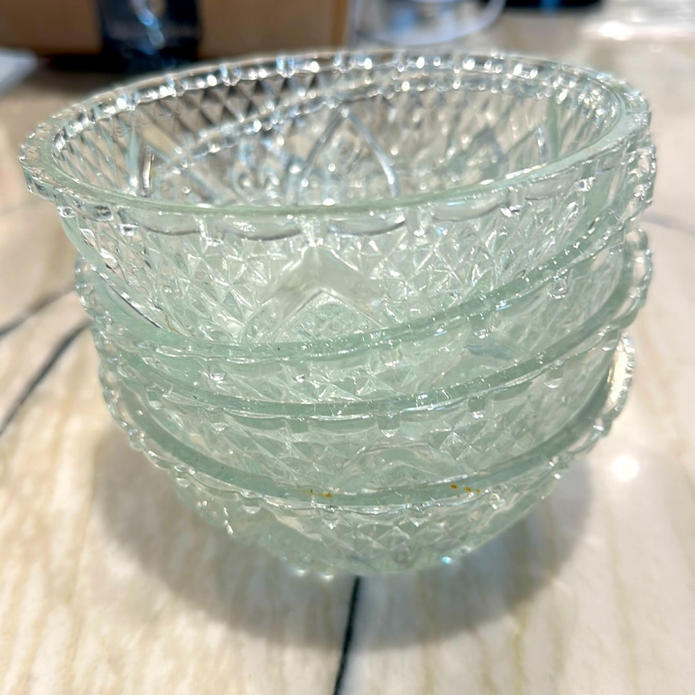 Vintage KIG Indonesia Fleur De Lis Clear Glass Detailed Serving Dish set of 4